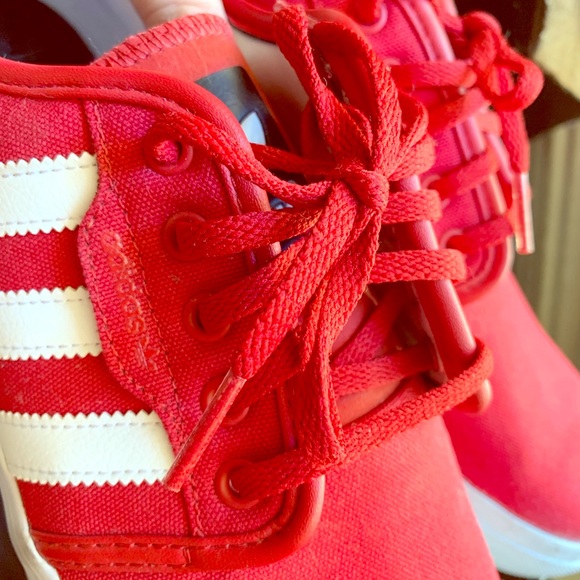 adidas Other - (Men’s 8 1/2) Adidas shoes